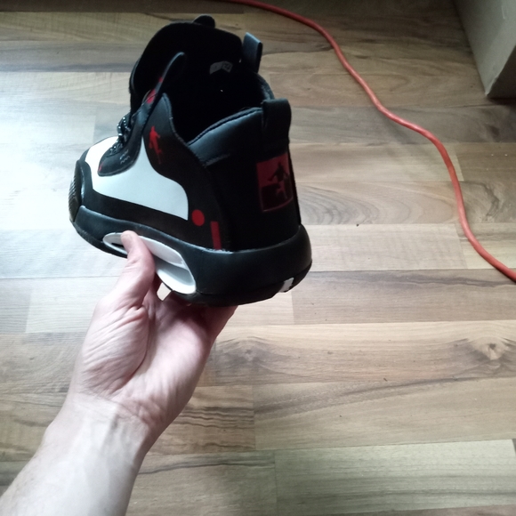 Shoes - Picture 3 of 3